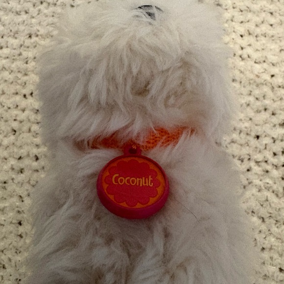 American Girl Coconut Dog and Dog Bed - Picture 6 of 9